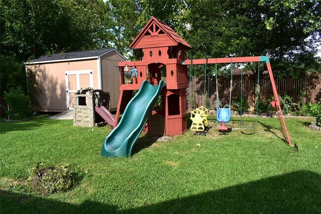 Building Photo - 12706 Highmanor Dr