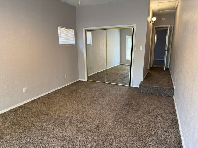 Building Photo - 2551 Aspen Ave NW