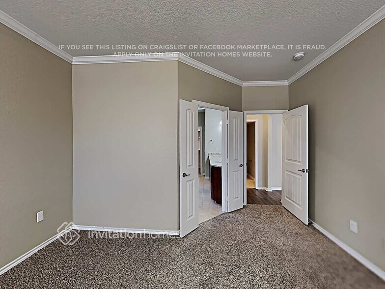 Building Photo - 2222 Whitney Dr