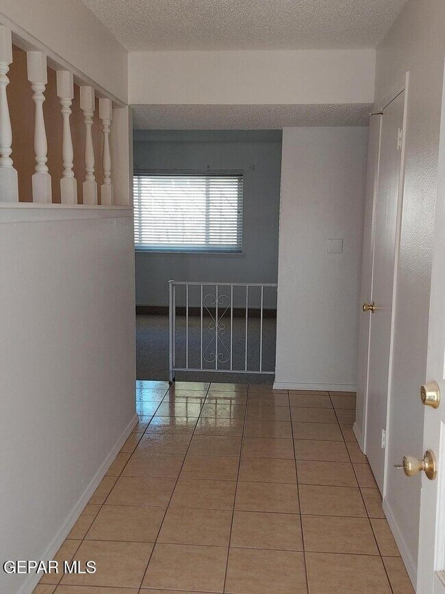 Building Photo - 5125 Sweetwater Dr