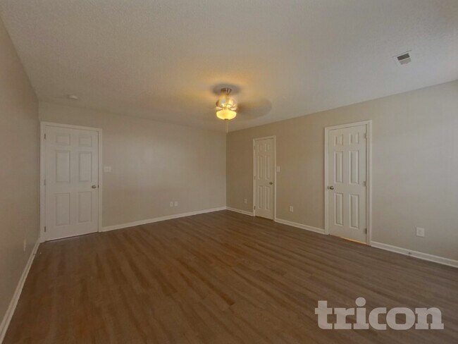 Building Photo - 9629 Green Apple Dr