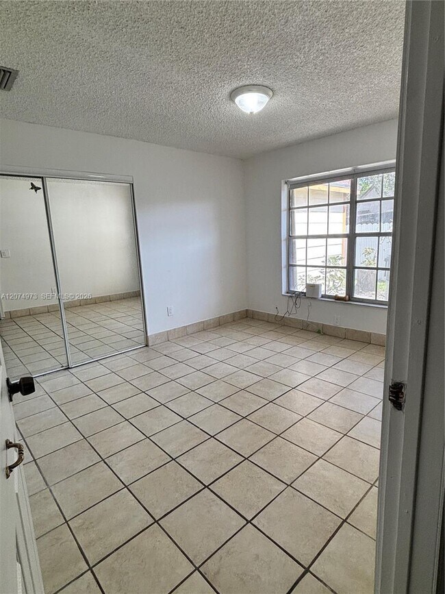 Building Photo - 1668 N Goldeneye Ln