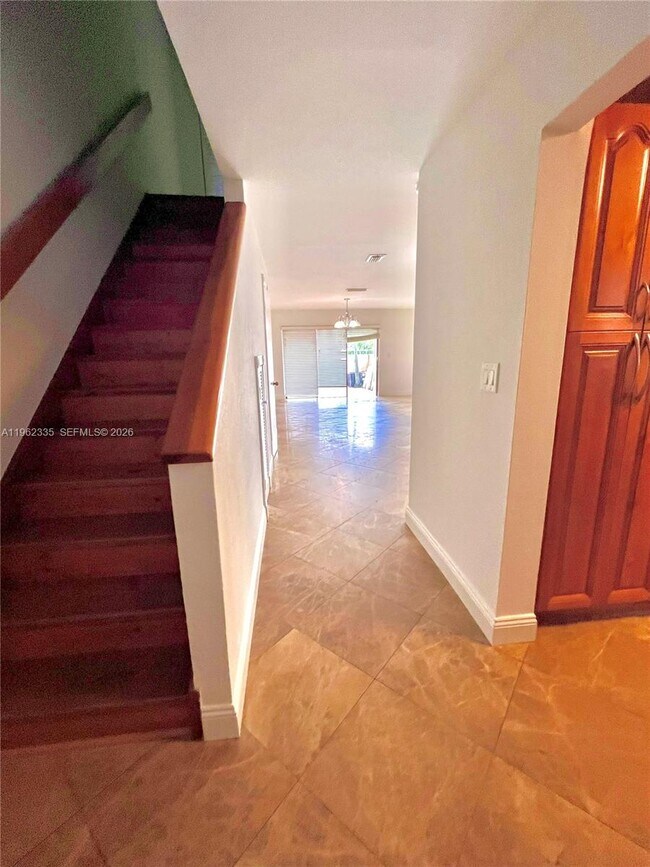 Building Photo - 6375 SW 136th Ct