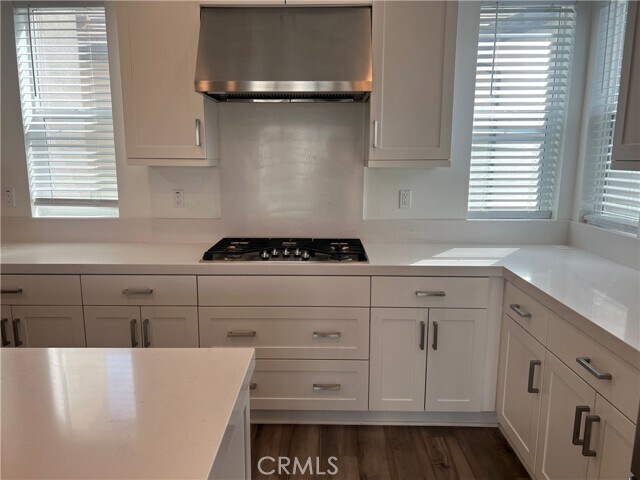 Building Photo - 144 Sash