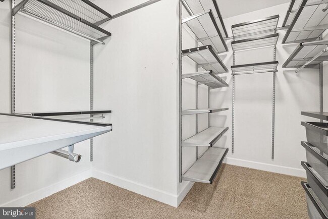 Building Photo - 4561 Rona Pl