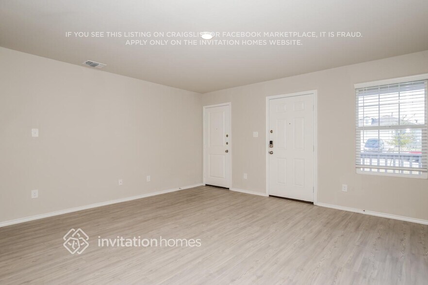 Building Photo - 5734 Leon Pl