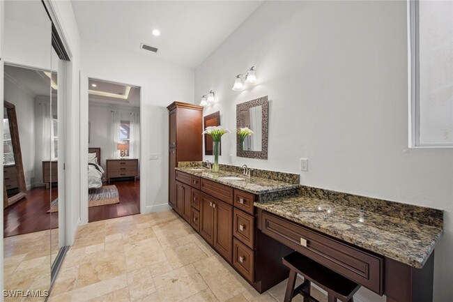 Building Photo - 27153 Barefoot Ln