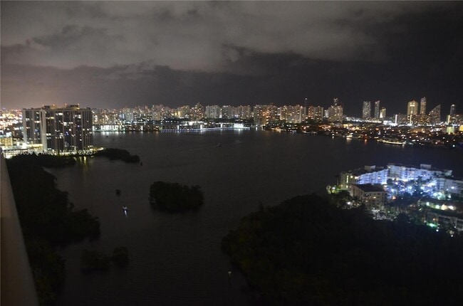 Building Photo - 16385 Biscayne Blvd