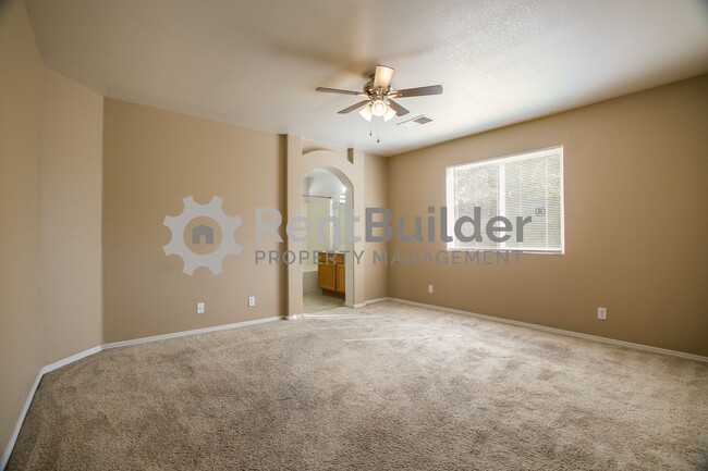 Building Photo - ****LEASE PENDING****PLEASE APPLY AT YOUR ...