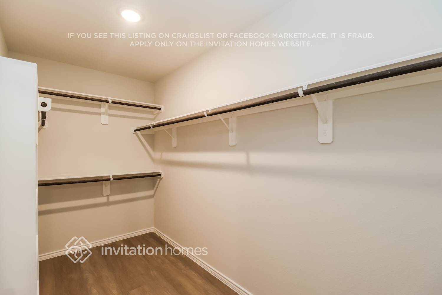 Building Photo - 11015 Inflow Dr