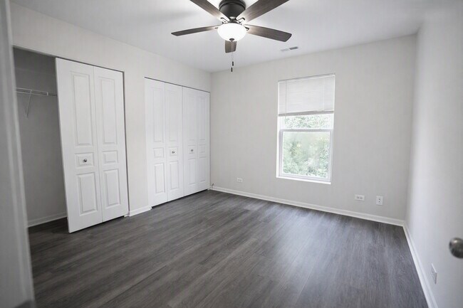 Building Photo - 3224 Bromley Ln