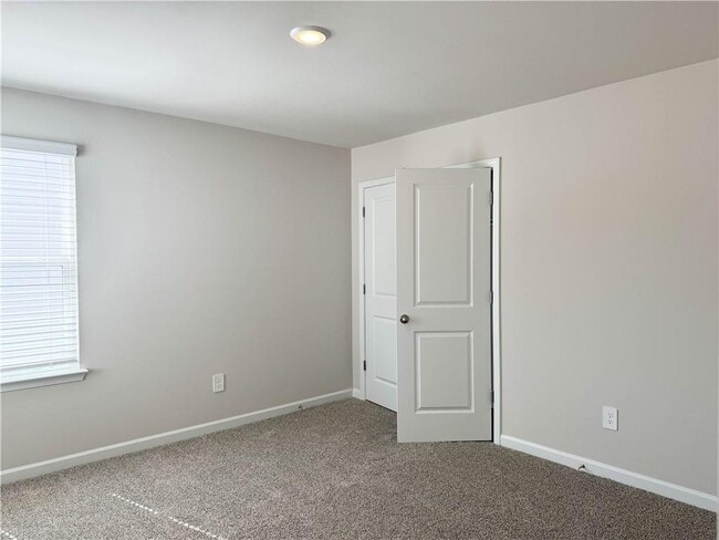 Building Photo - 4264 Holland Grv Rd