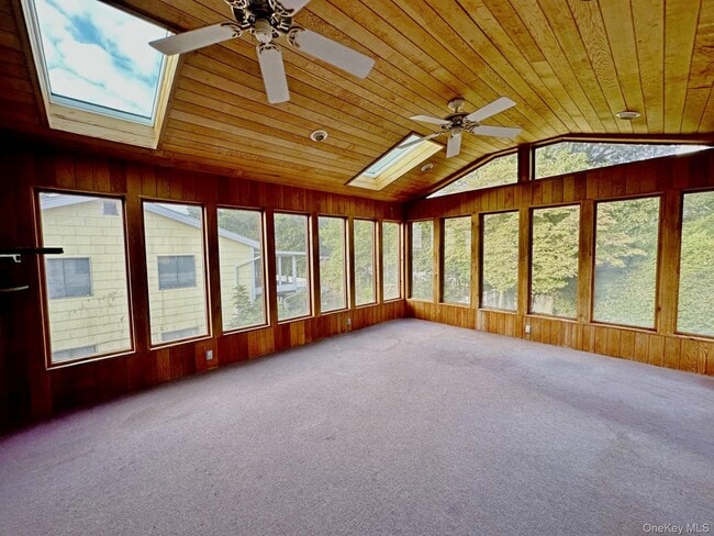 Building Photo - 722 Jacqueline Dr