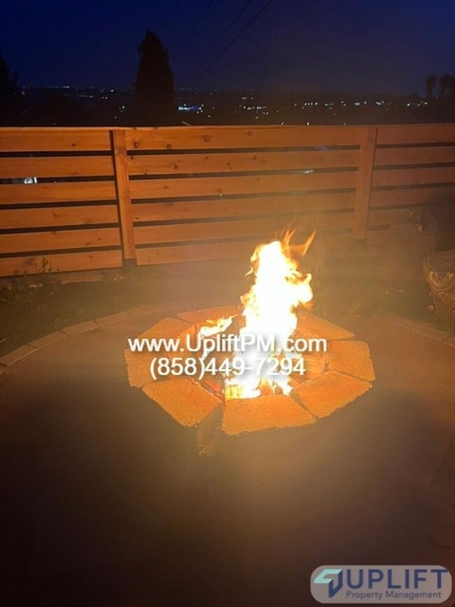 Building Photo - 1225 Capistrano Ave