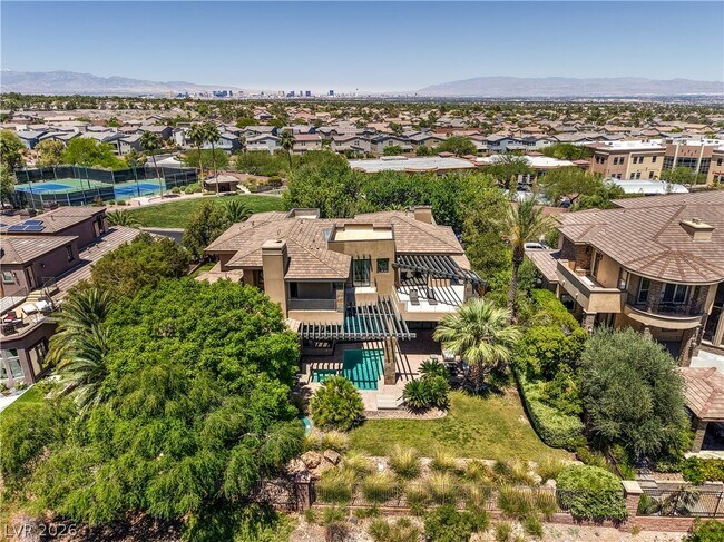 Building Photo - 1501 Foothills Village Dr
