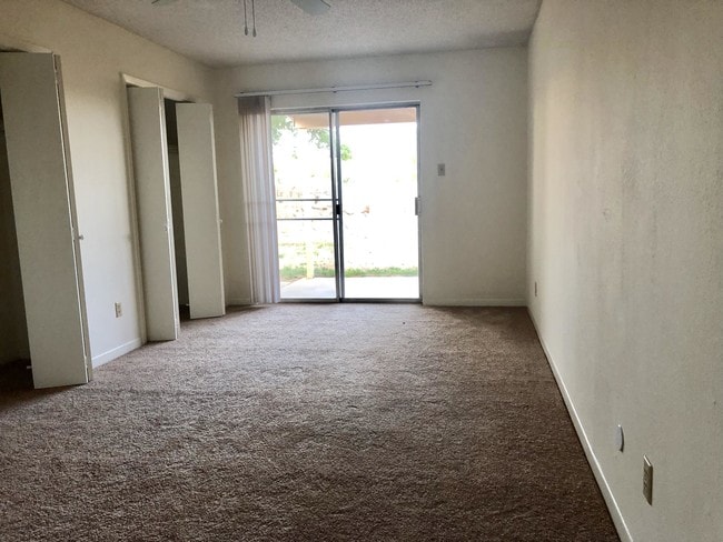 Building Photo - 7136 Orizaba Ave