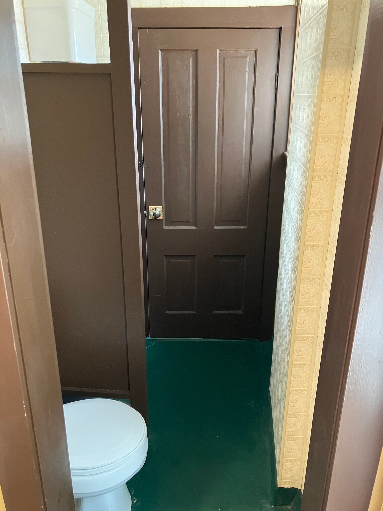 Bath Area - N8133 Franklin Rd