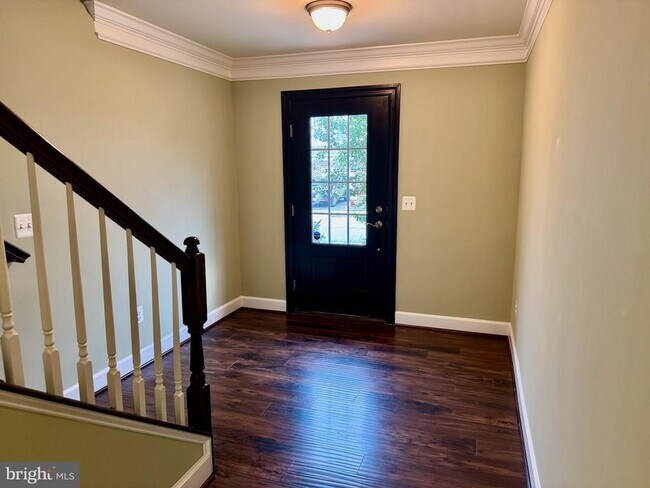 Building Photo - 8505 Craggan Ln
