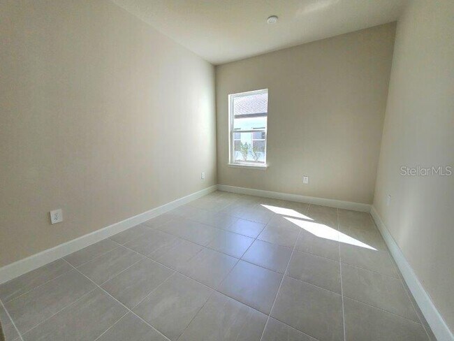 Building Photo - 16855 Castoro Dr