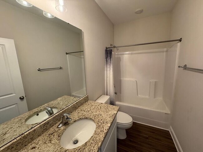 Building Photo - Great home in New Market