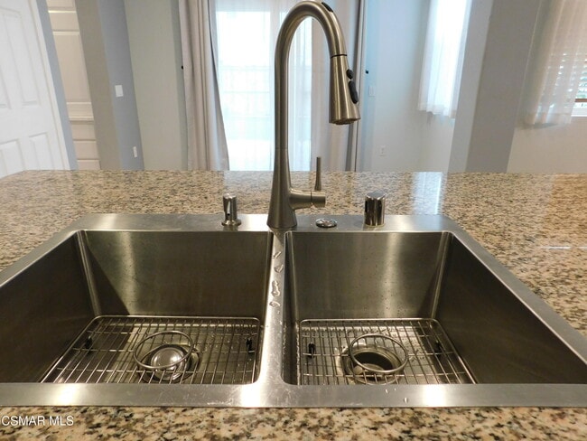 Building Photo - 728 Navito Way