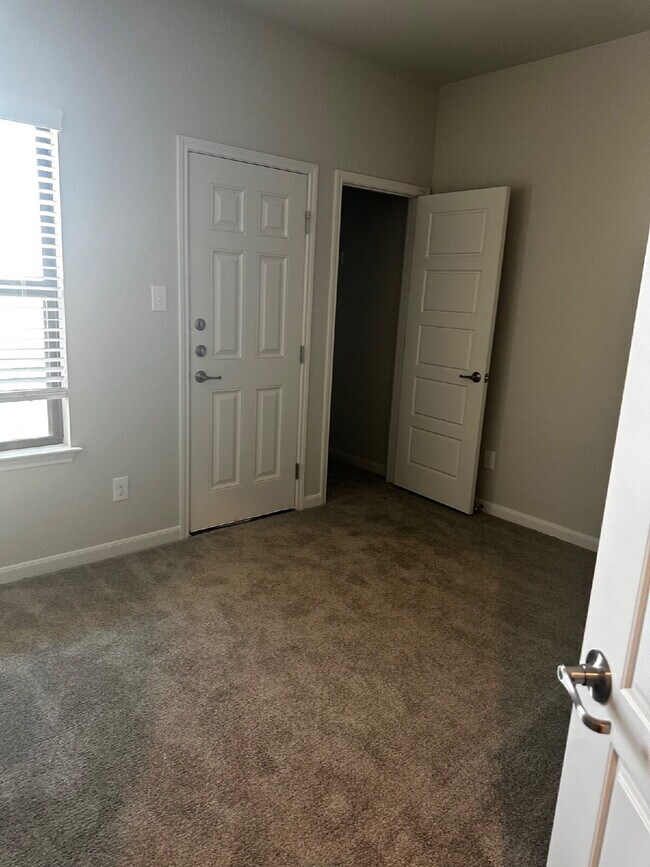 Building Photo - 7146 Magnolia Pass