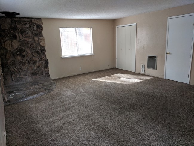 Building Photo - 2518 Knox Ave