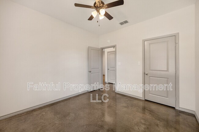 Building Photo - 13554 FM 14