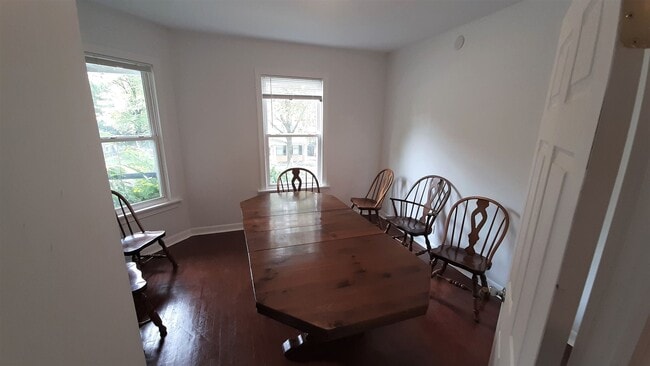 Building Photo - 405-409 S Aurora Street