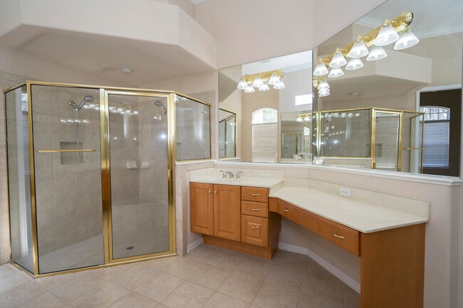 Building Photo - 3668 Windmoor Dr