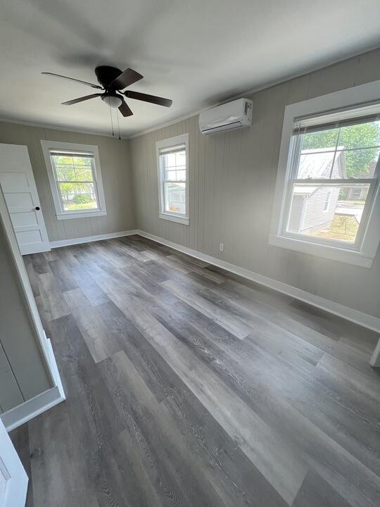 Building Photo - 327 Meridian Ave