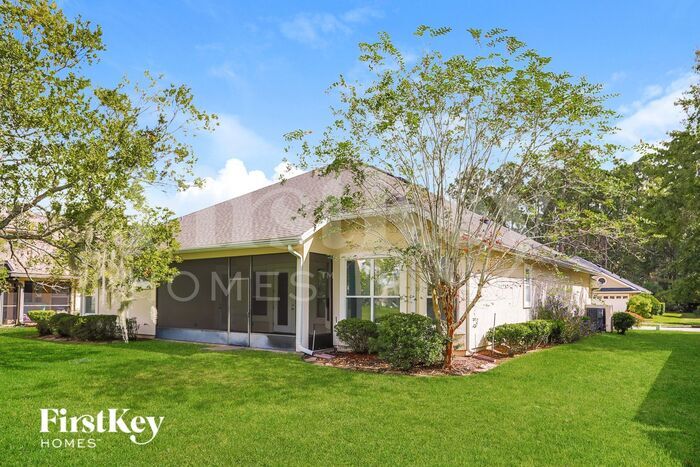 Building Photo - 1656 Fairway Ridge Dr