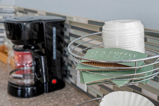 Building Photo - 4431 Luke Ave