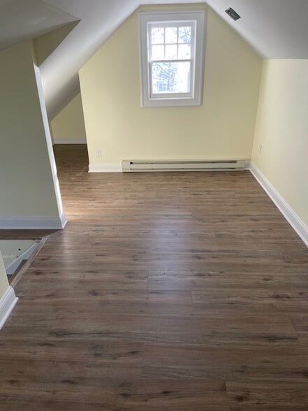 Building Photo - 39 Hawthorne St