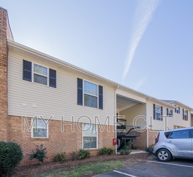 Building Photo - 4605 Coronado Dr