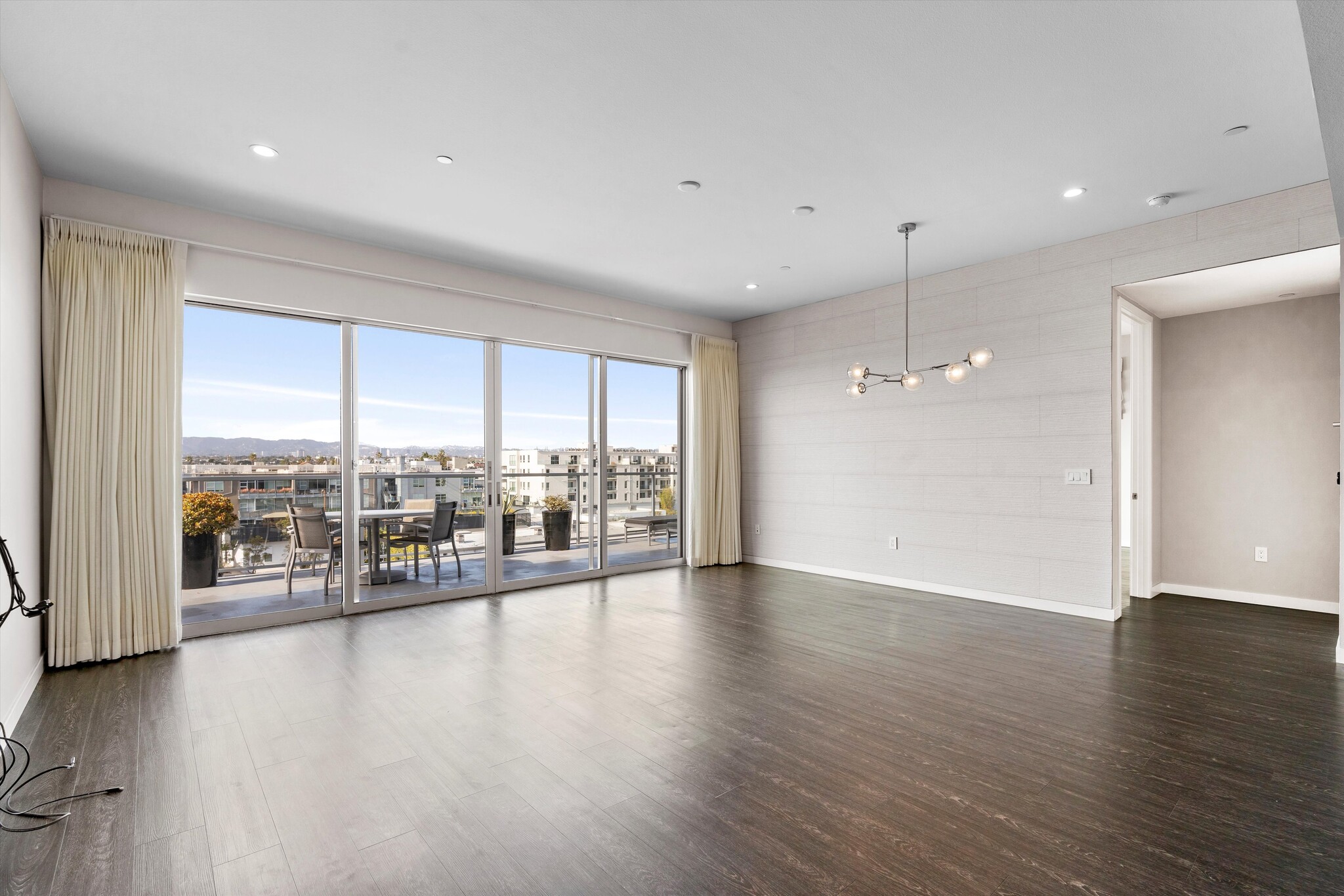 Building Photo - 4140 Glencoe Ave