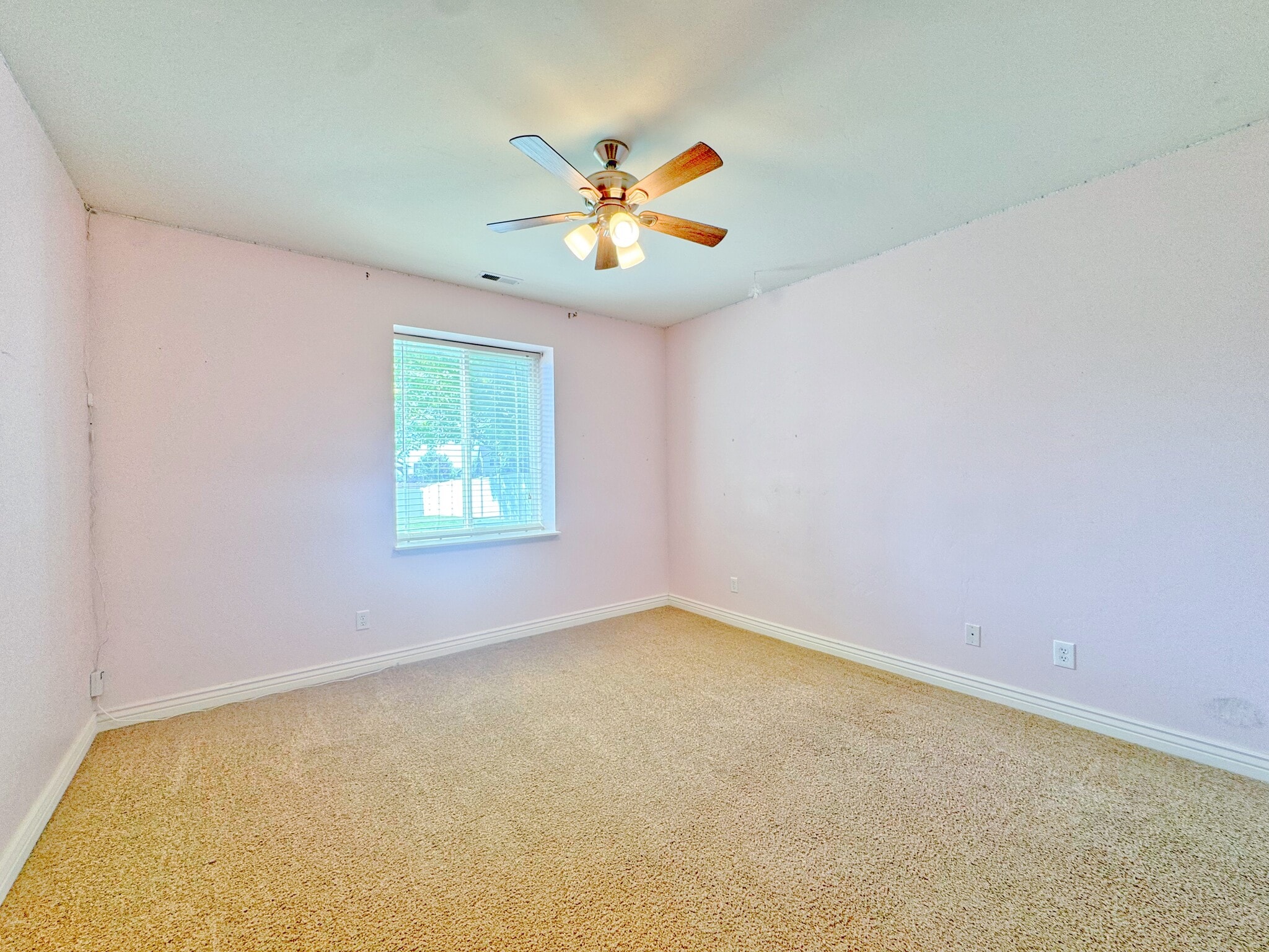 Building Photo - 1248 E 530 N
