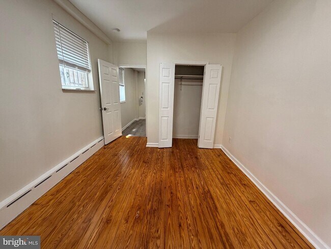 Building Photo - 2045 Snyder Ave