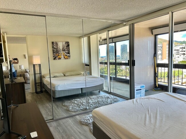 Building Photo - Kinau Lanais Furn. 1 Bdrm., 1 bathroom with 1 cov'd/sec'd  parking