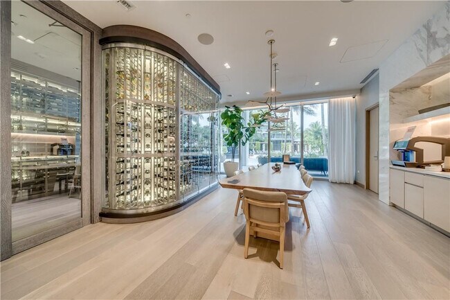 Building Photo - 2200 N Ocean Blvd