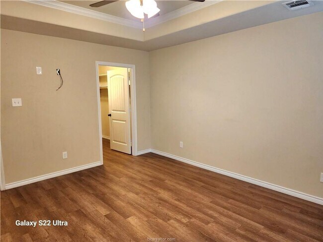 Building Photo - 4 Bedroom, 2 Bath in Dove Crossing Subdivi...