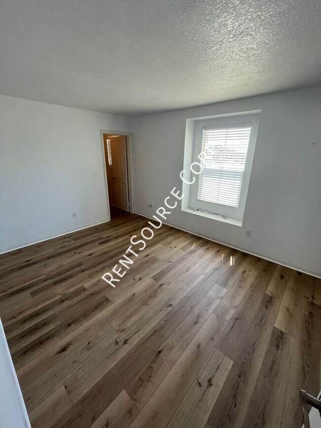 Building Photo - 37515 Limelight Way