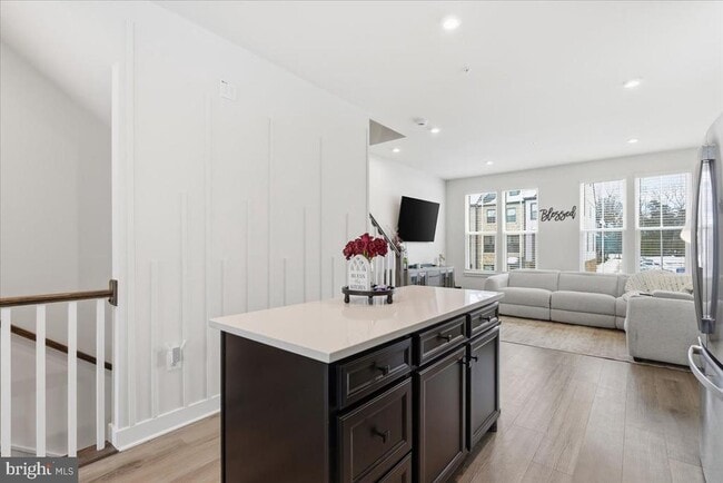 Building Photo - 7810 Yona Ct