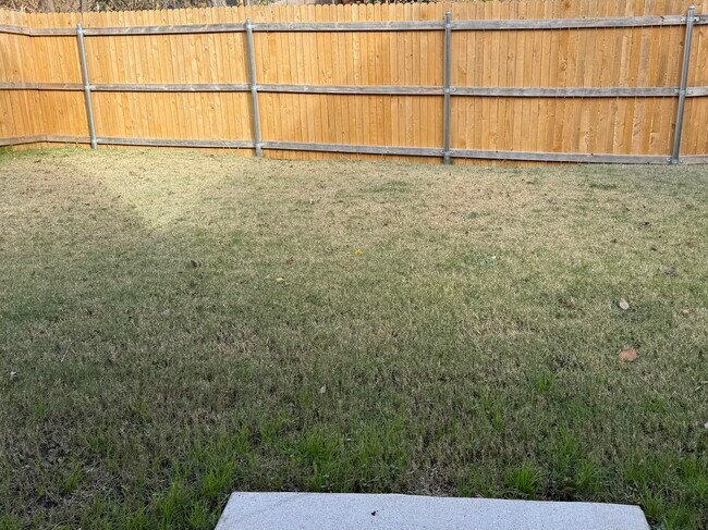 Building Photo - 1919 Wolford Wy