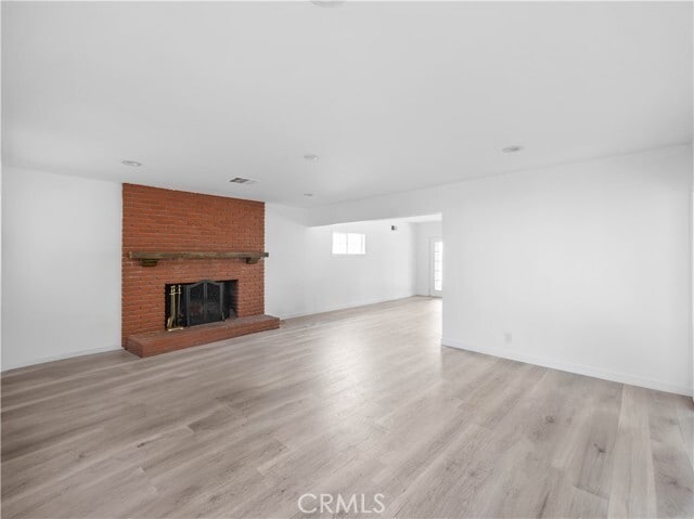 Primary Photo - 14918 Wyandotte St