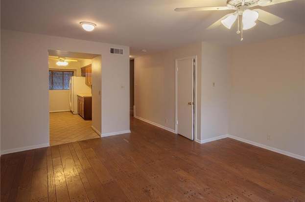 Building Photo - 6310 Chevy Chase Dr