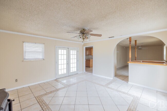 Building Photo - 2902 Bennett Dr