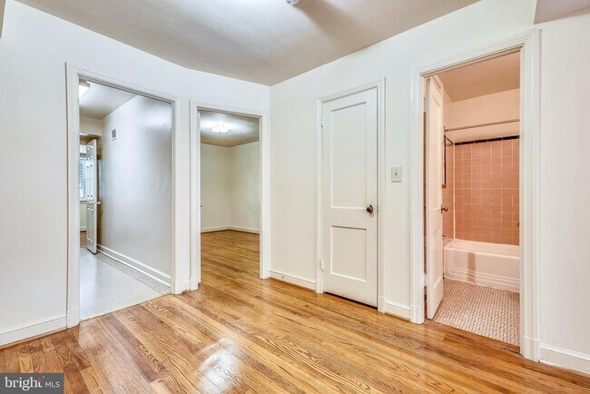 Building Photo - 7818 Tilbury St