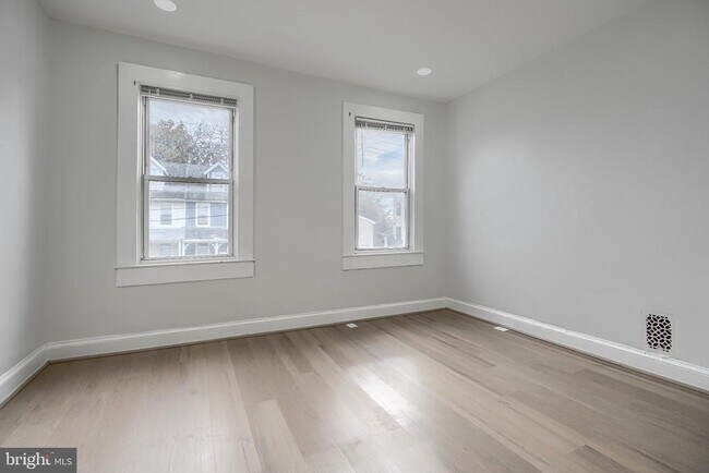 Building Photo - 1120 Montpelier St