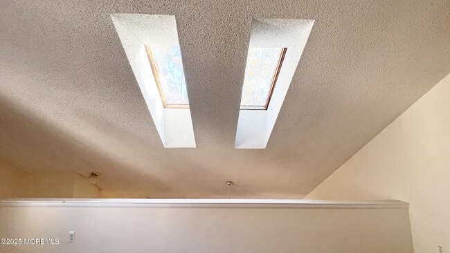 Building Photo - 1509 Dahlia Ct